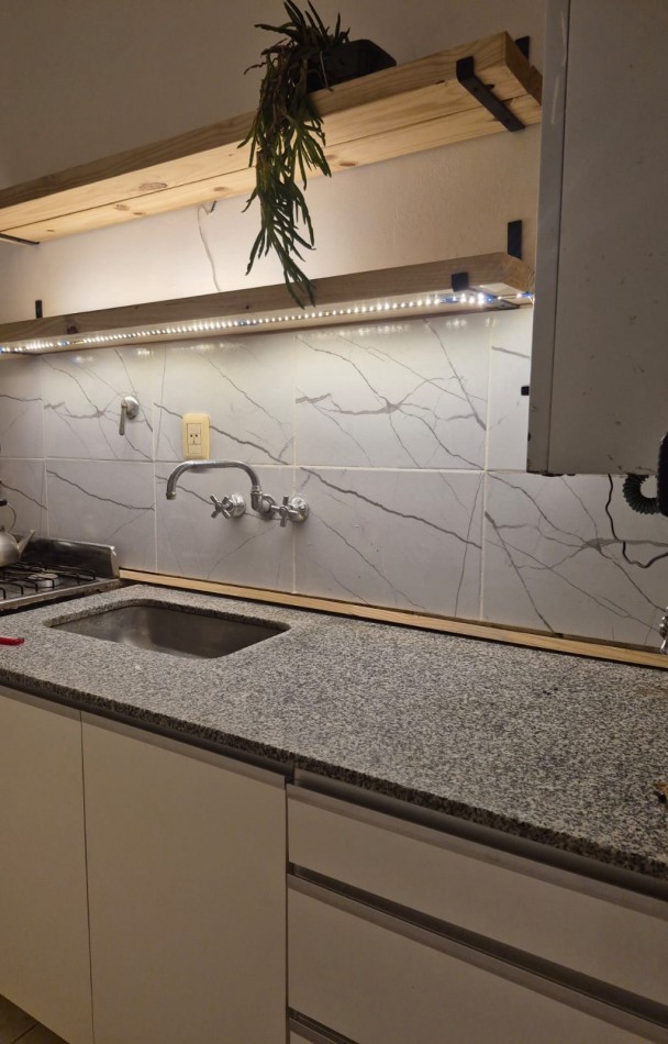 MONOAMBIENTE  en ALQUILER con vista al mar.