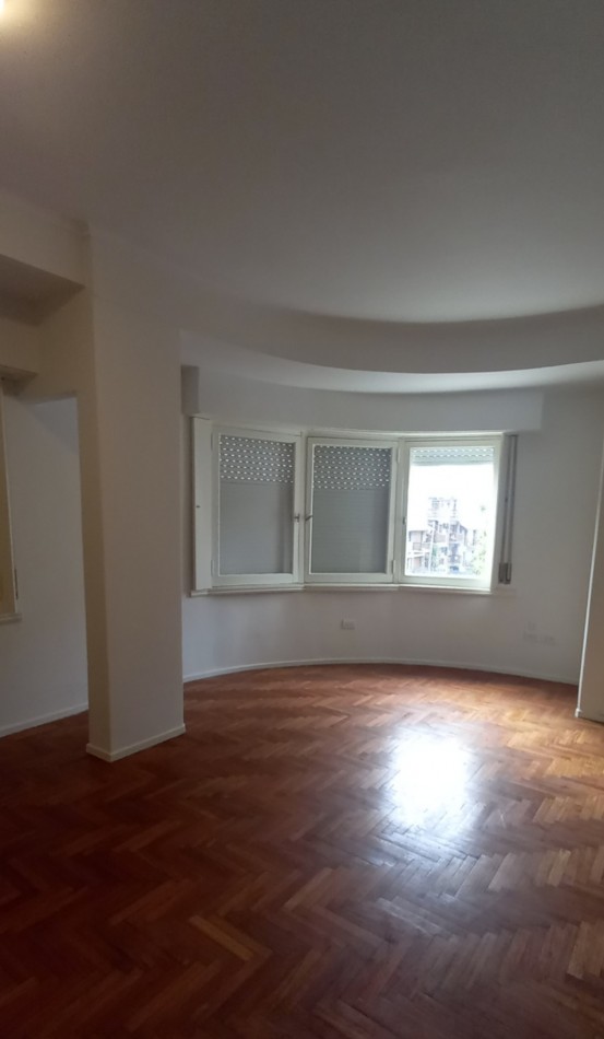 LOCAL + DEPARTAMENTO EN VENTA