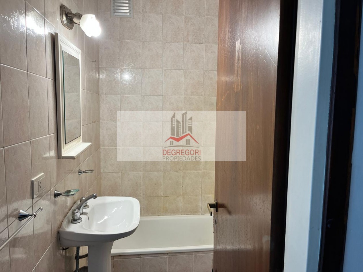 DEPARTAMENTO 2 AMBIENTES A LA VENTA CENTRO