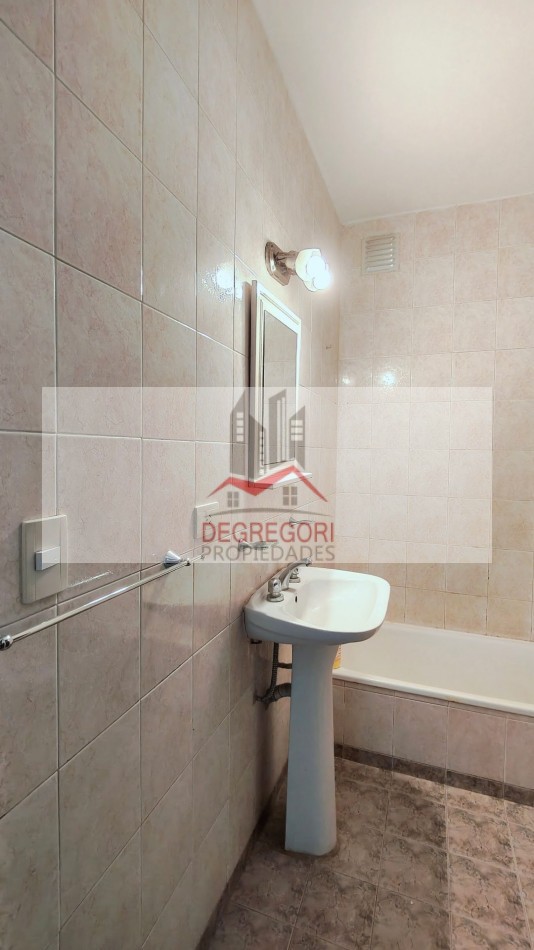 DEPARTAMENTO 2 AMBIENTES A LA VENTA CENTRO