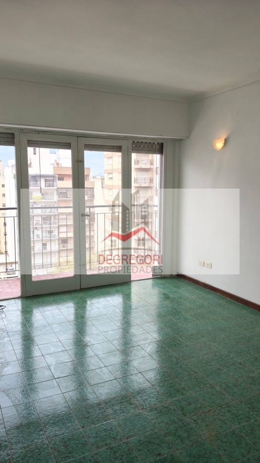 DEPARTAMENTO 2 AMBIENTES A LA VENTA CENTRO